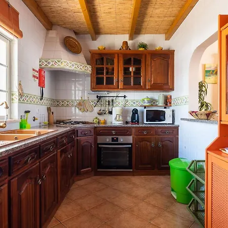 Sun Fuer 10 Personen By Interhome Vakantiehuis Gale (Albufeira)